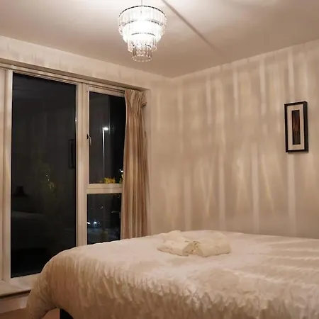 Apartment Skyview Retreat Spacious Comfort
